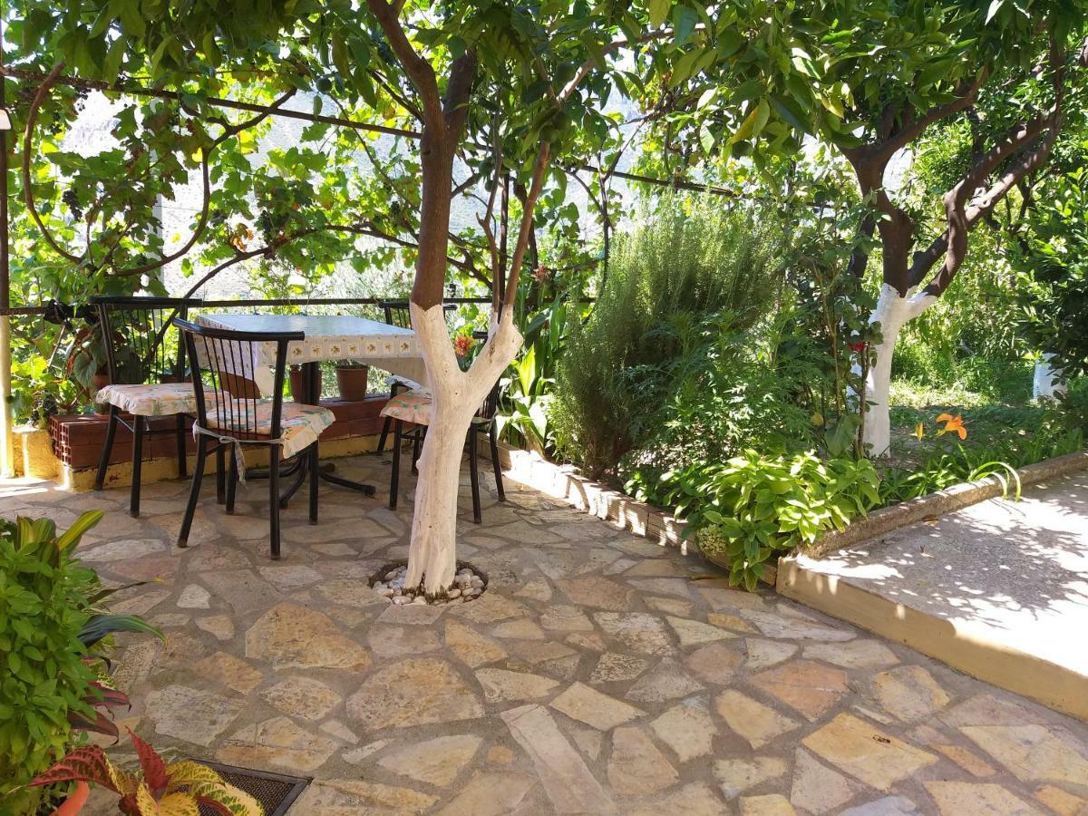 Ona'S House Vila Borsh Exterior foto